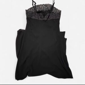 Valerie Stevens long black lace cami night gown